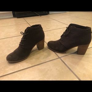 Women’s Toms boots